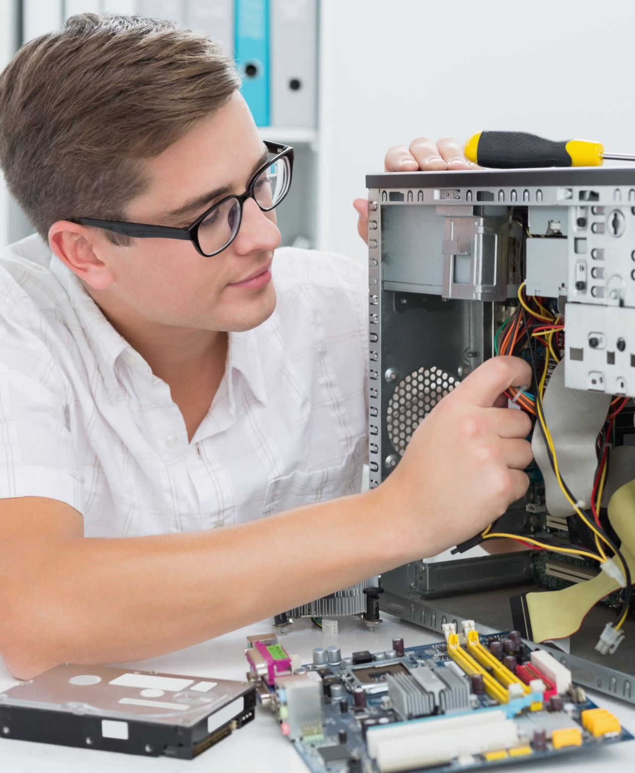 Curso Profissionalizante – Montagem e Manutenção de PC - Aprenda com Bolsas